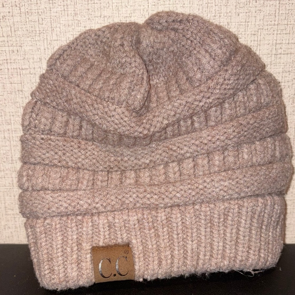 C.C. Exclusives Beanie Hat Brown Taupe Chunky Cable Knit Cuffed Winter